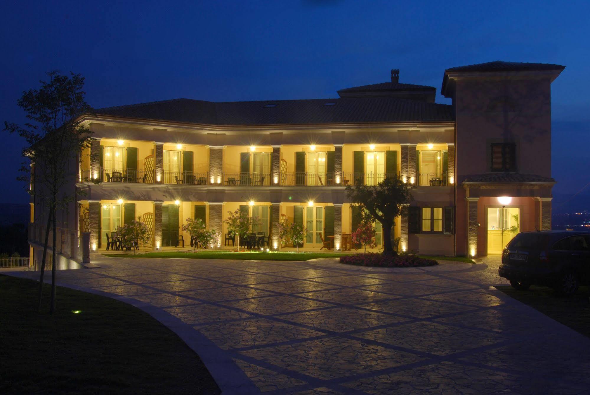 Incantea Resort Tortoreto Exterior foto